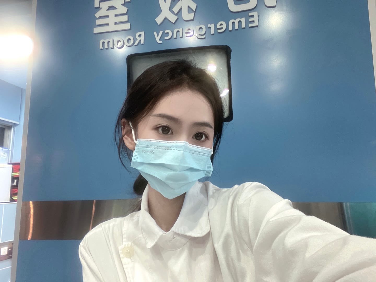 00后护士妹妹高潮会喷水