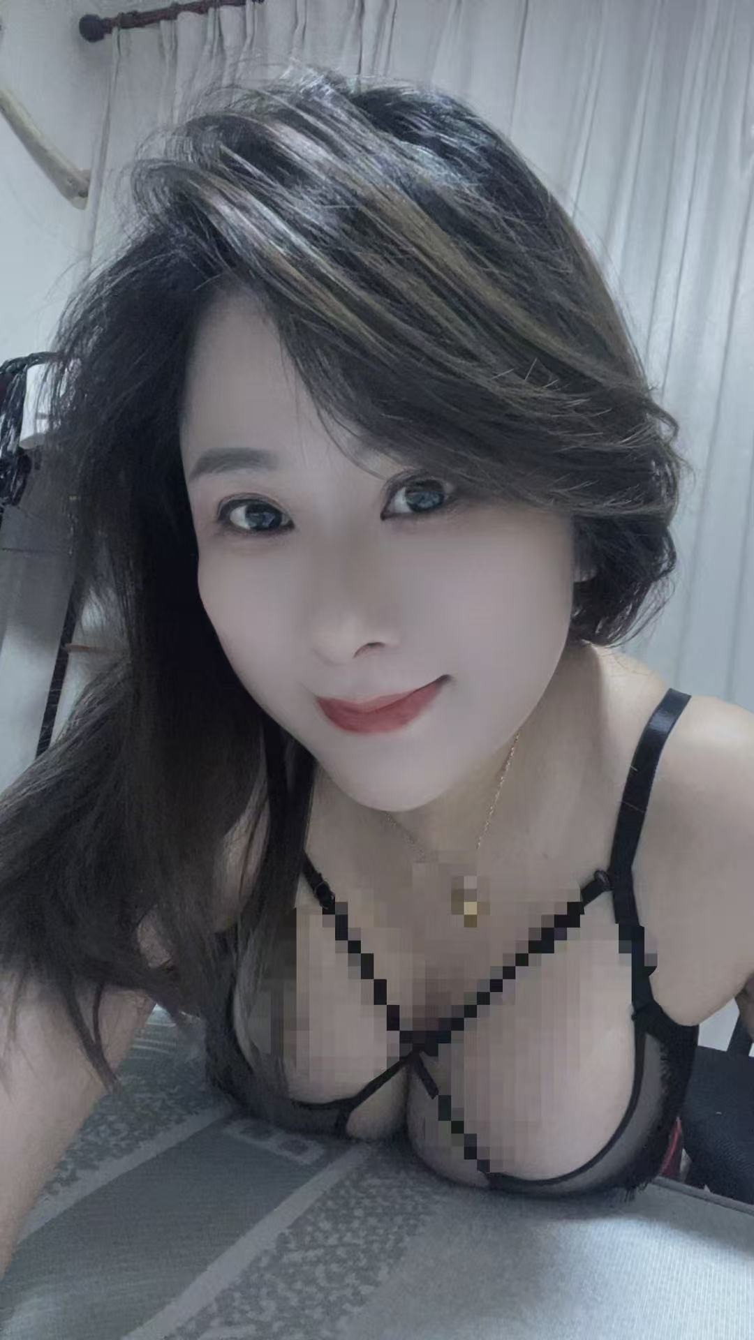 闵行美乳小少妇冰冰