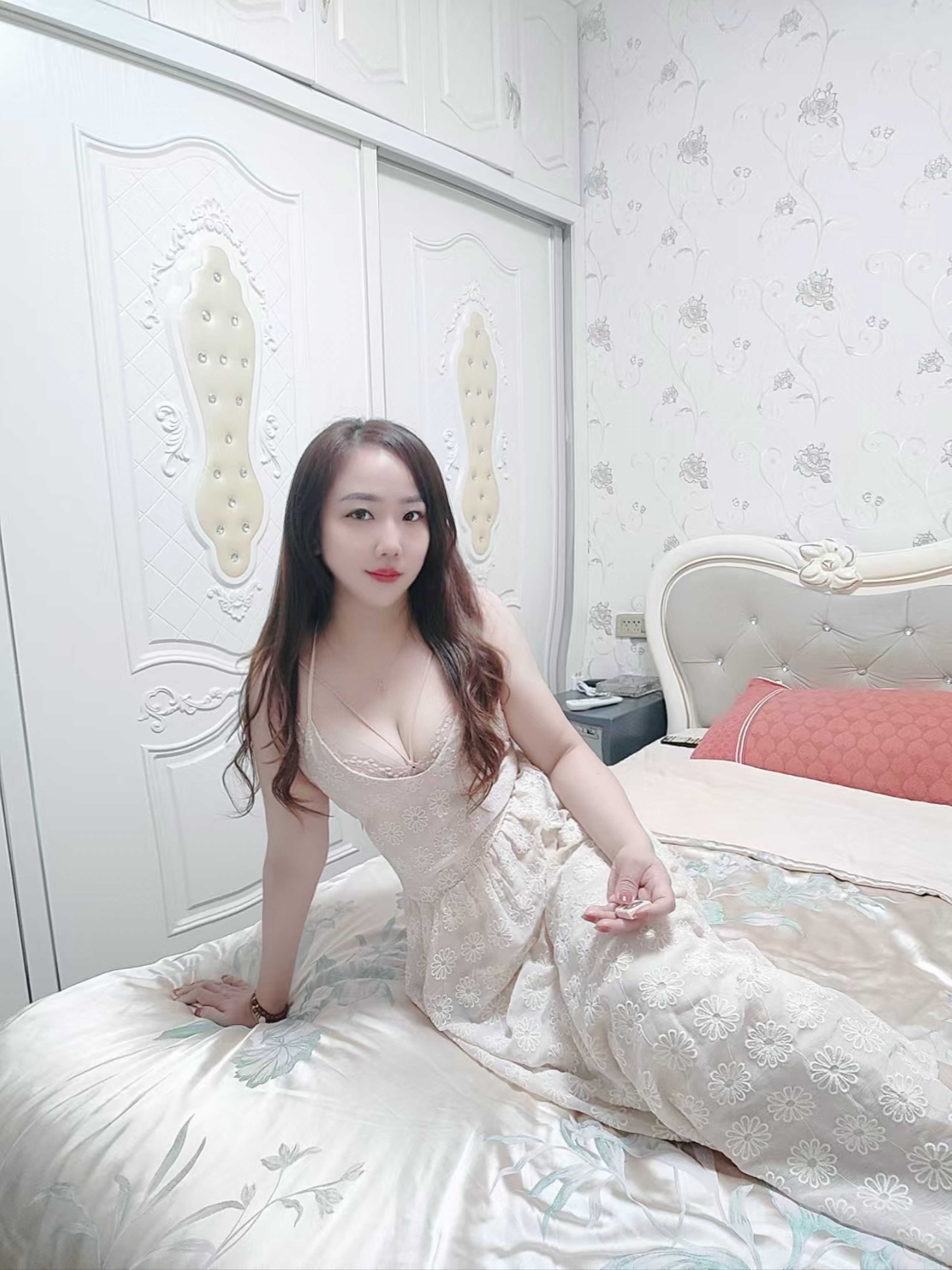 热辣美少妇小玉