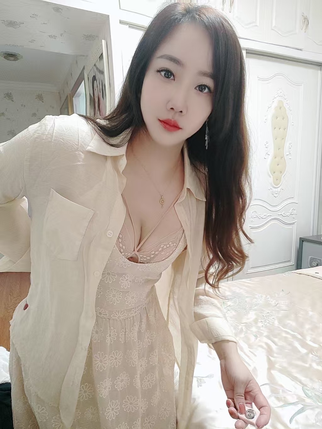 热辣美少妇小玉