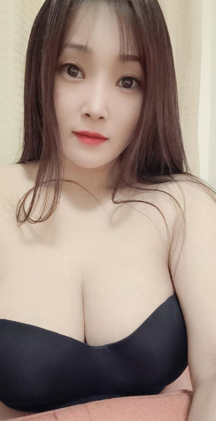 夫子庙美乳辣妹小乖