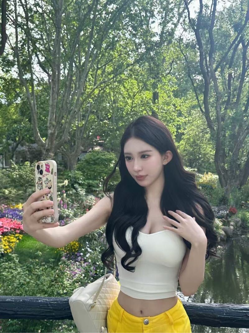 极品御姐瑜伽腻腻