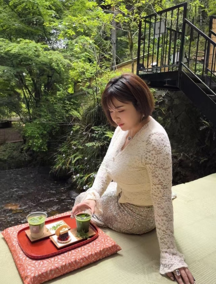 朝阳美乳少妇凤姐