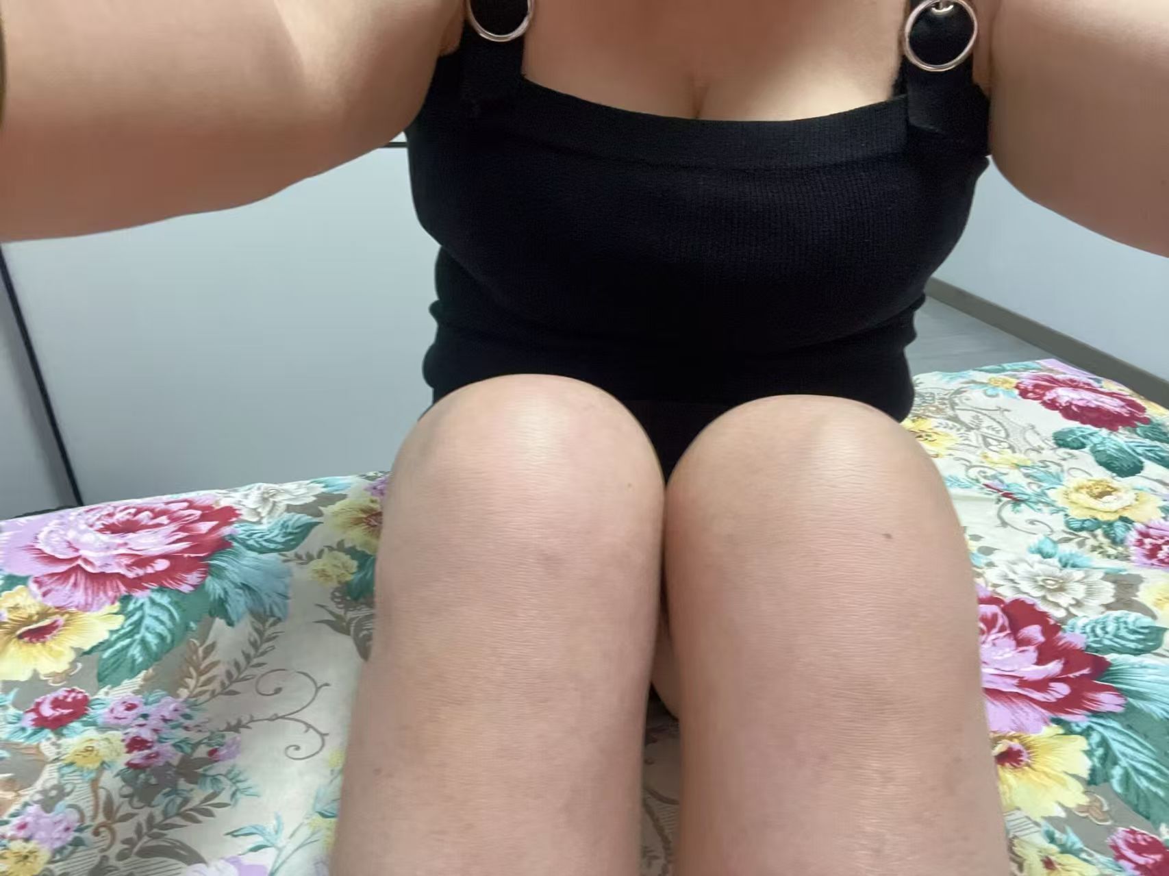 丰满热辣情欲小少妇