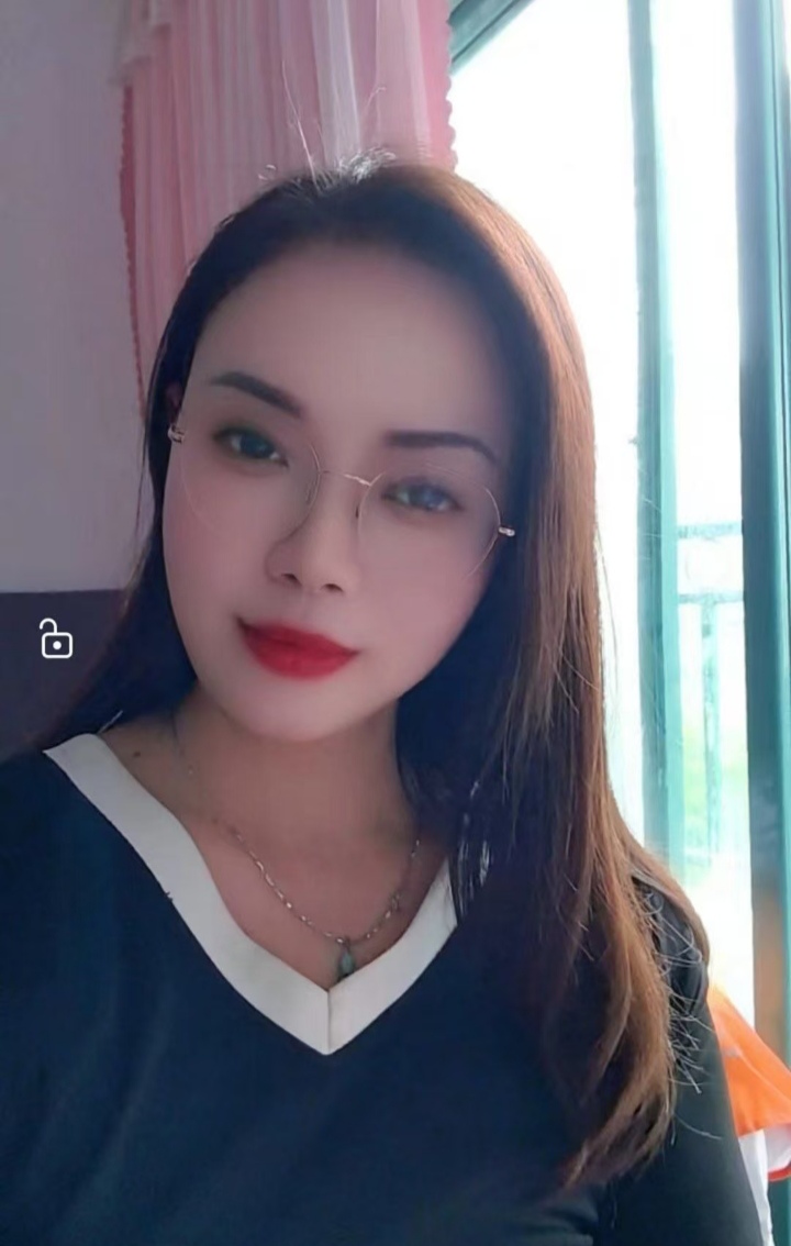 魅惑眼镜Sao姐静儿