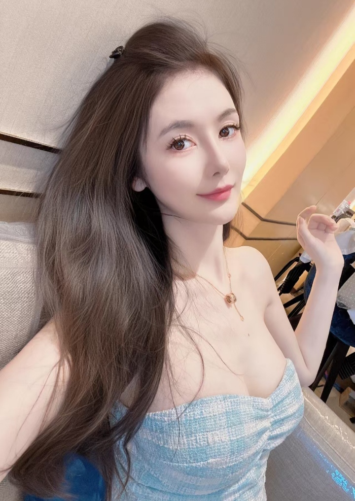 福田极品身材美妞娜娜