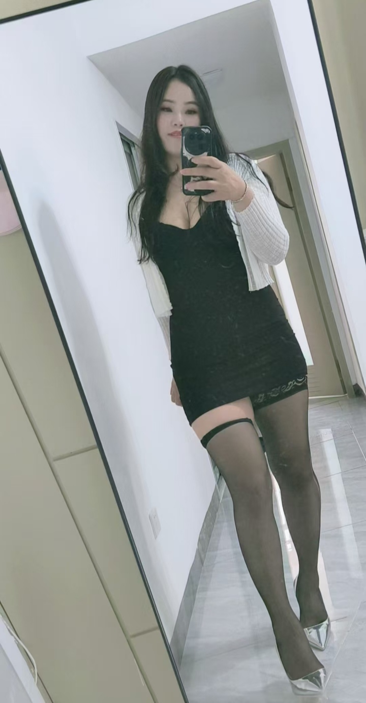 丰乳肥臀辣妹琳儿