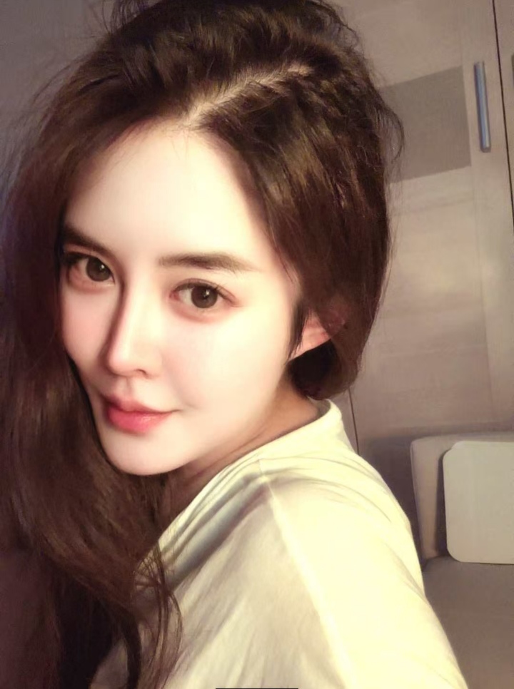 纯欲小姐姐佳佳