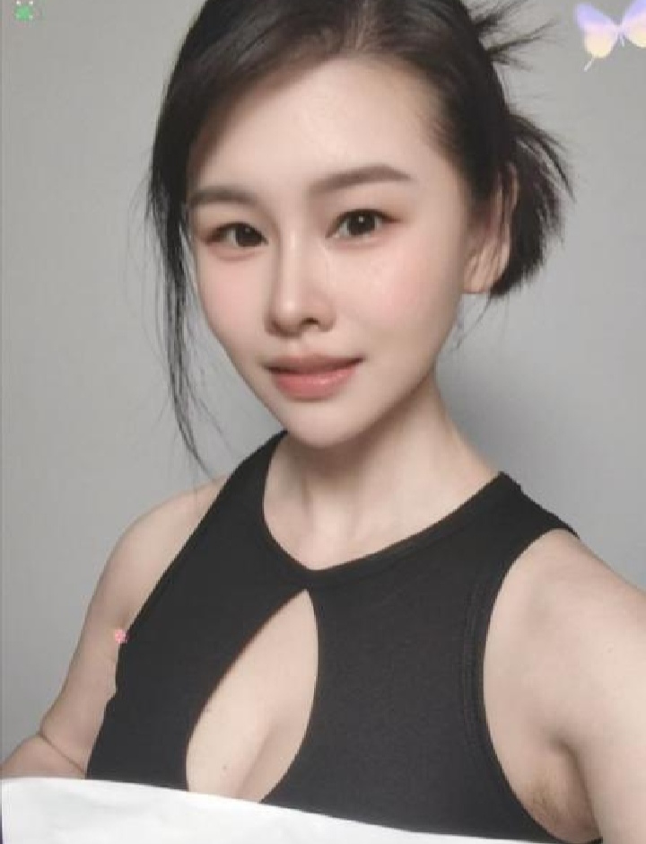 再刷九龙湖大胸少妇