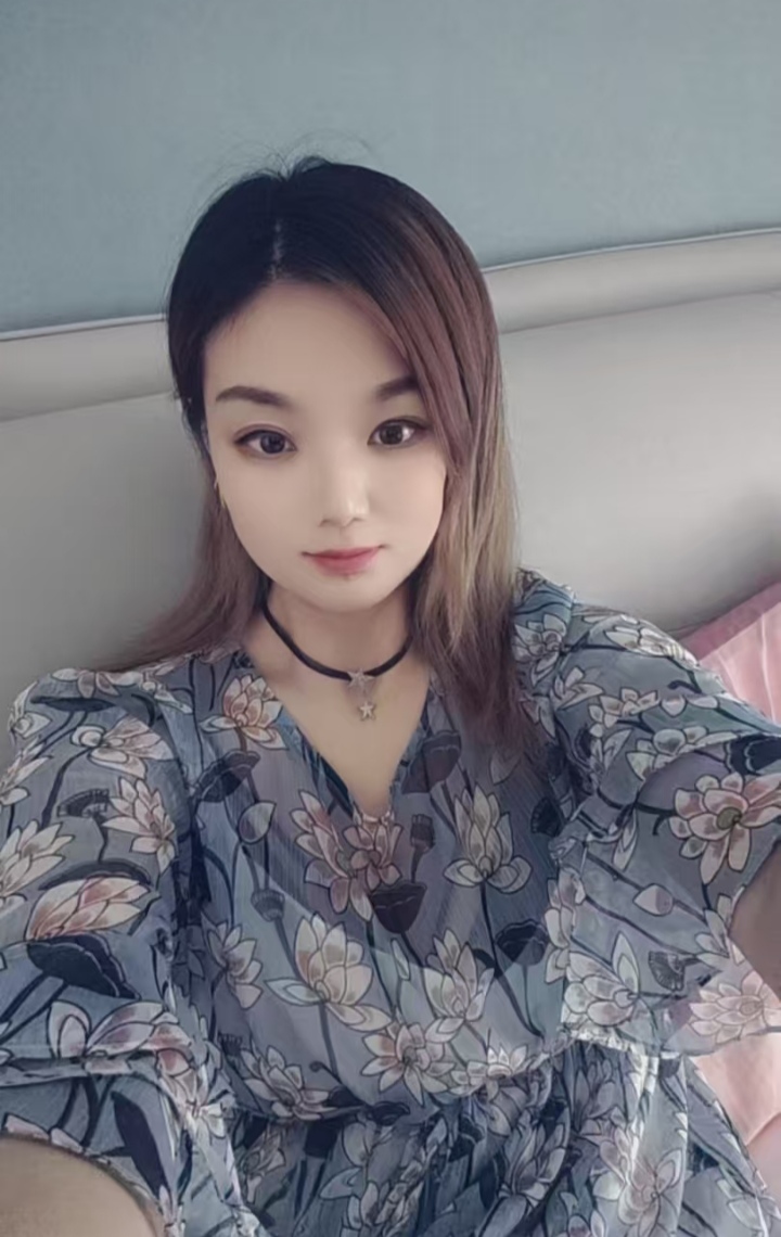 颍州韵味小少妇月牙