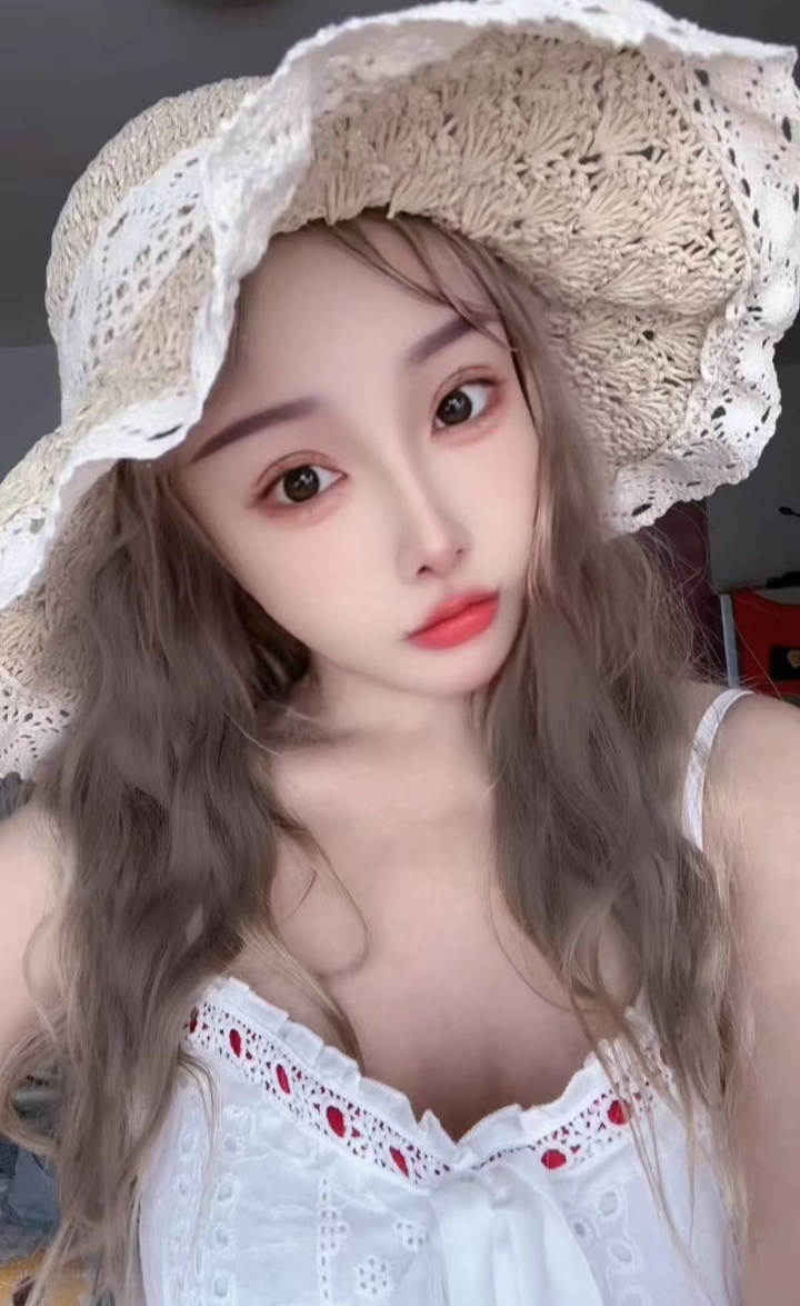 美艳热辣小姐姐彤彤