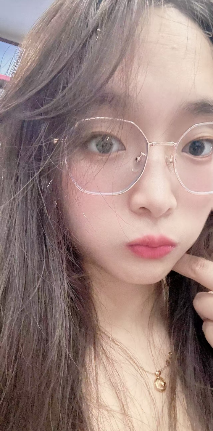 纯欲制服眼镜妞雅雅