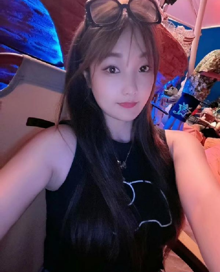 173极品美乳白兔