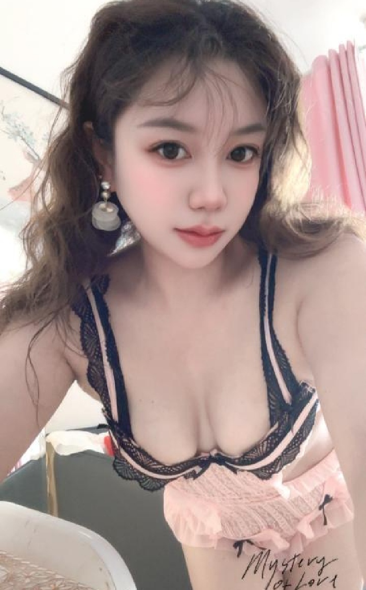 纯欲兼职辣妹浅浅