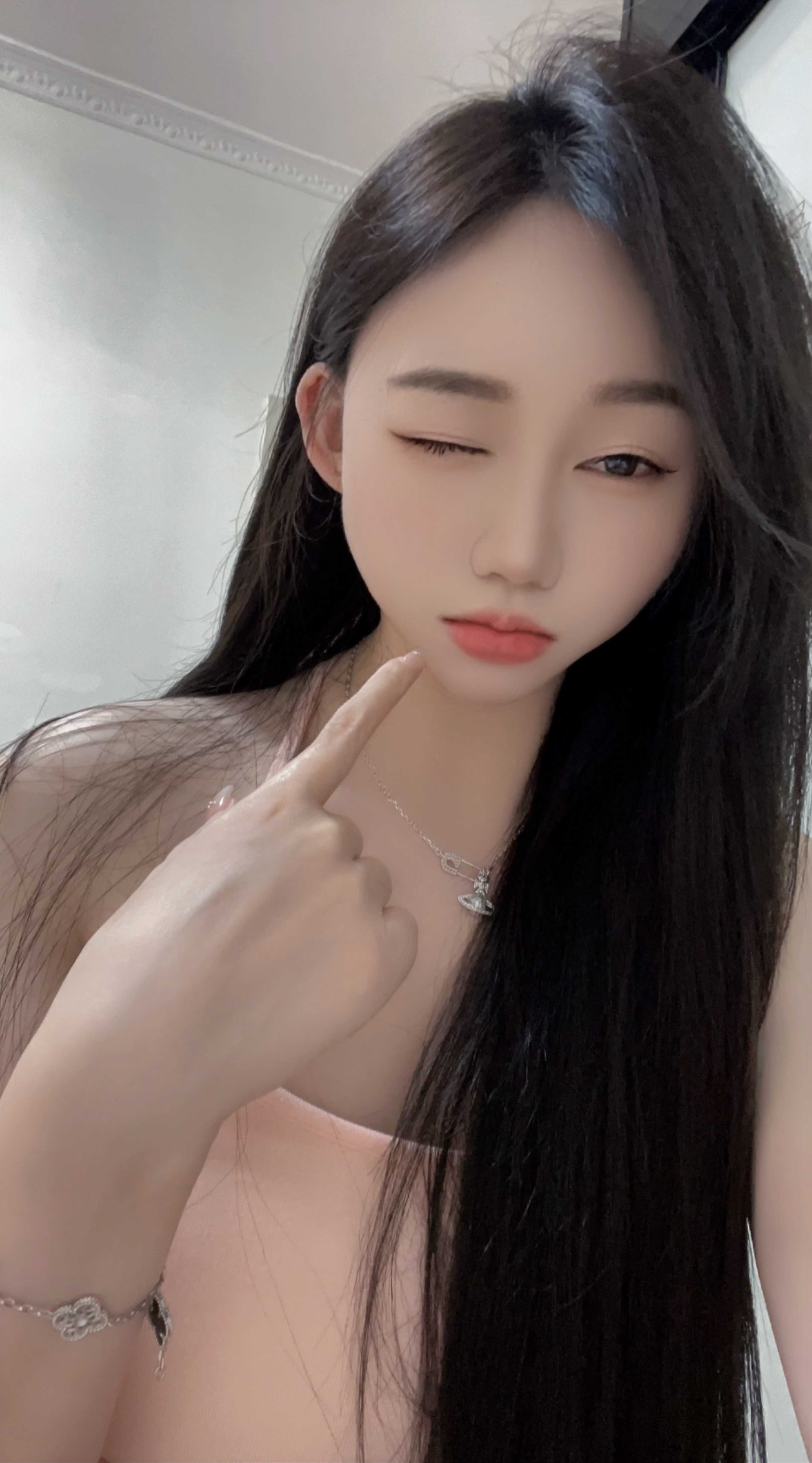 天河华师 高颜值 高素质 何小曦