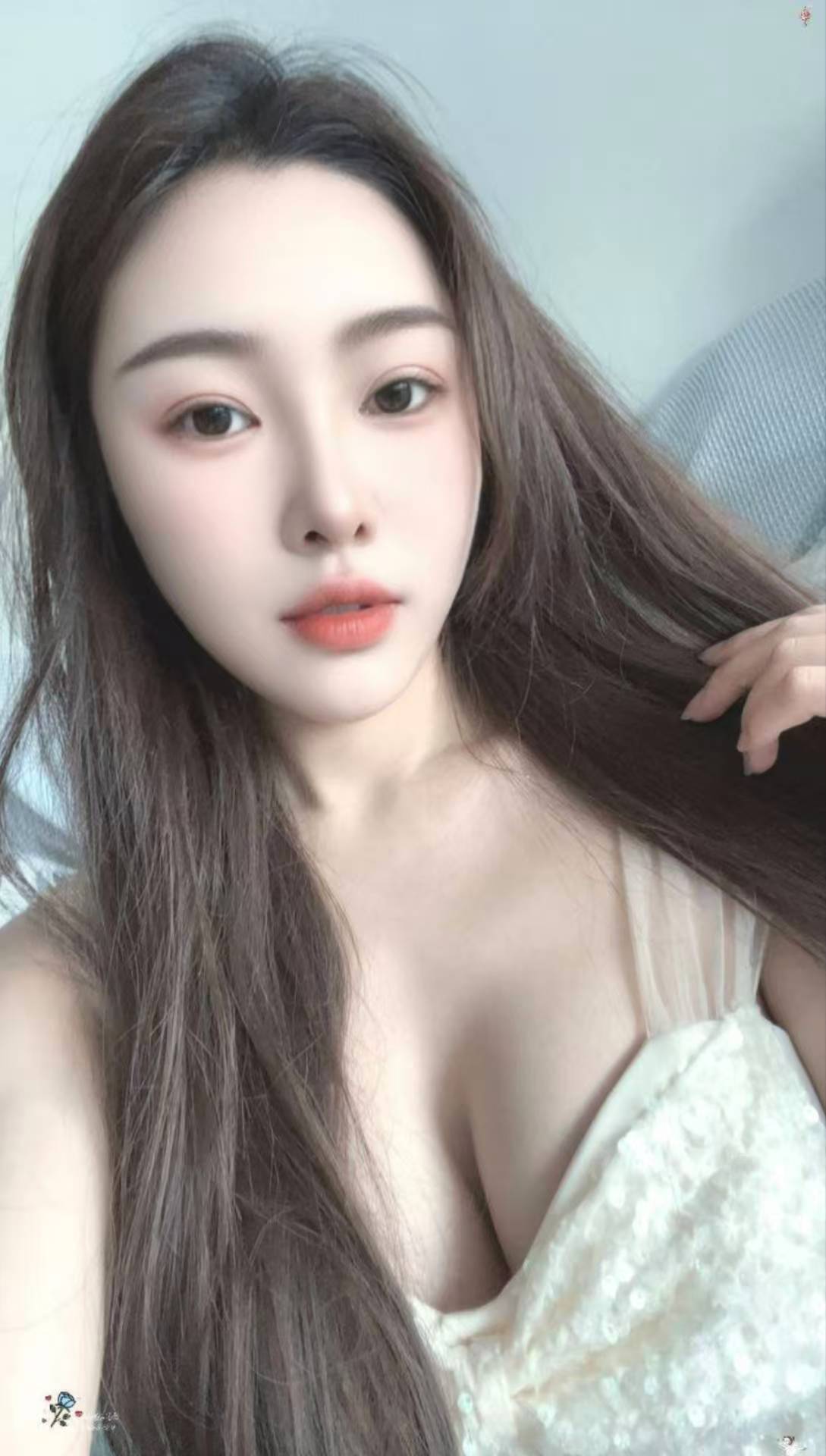 极品身材嫩妹芊芊