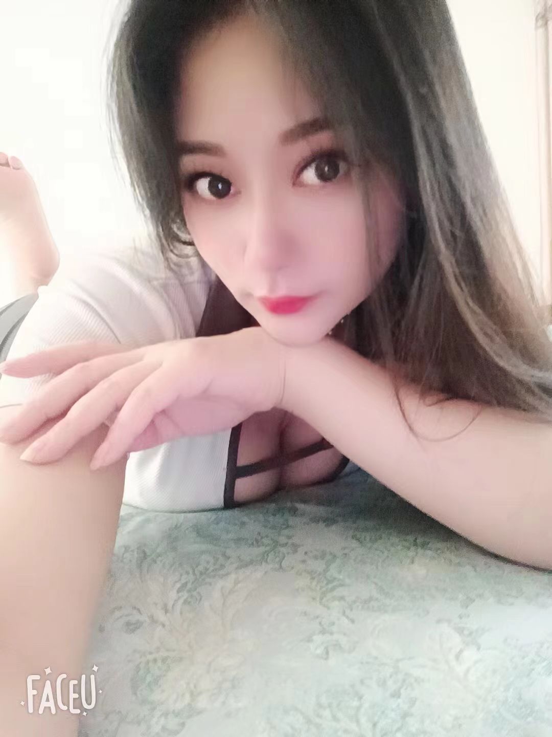 美艳丰满辣妹绮绮