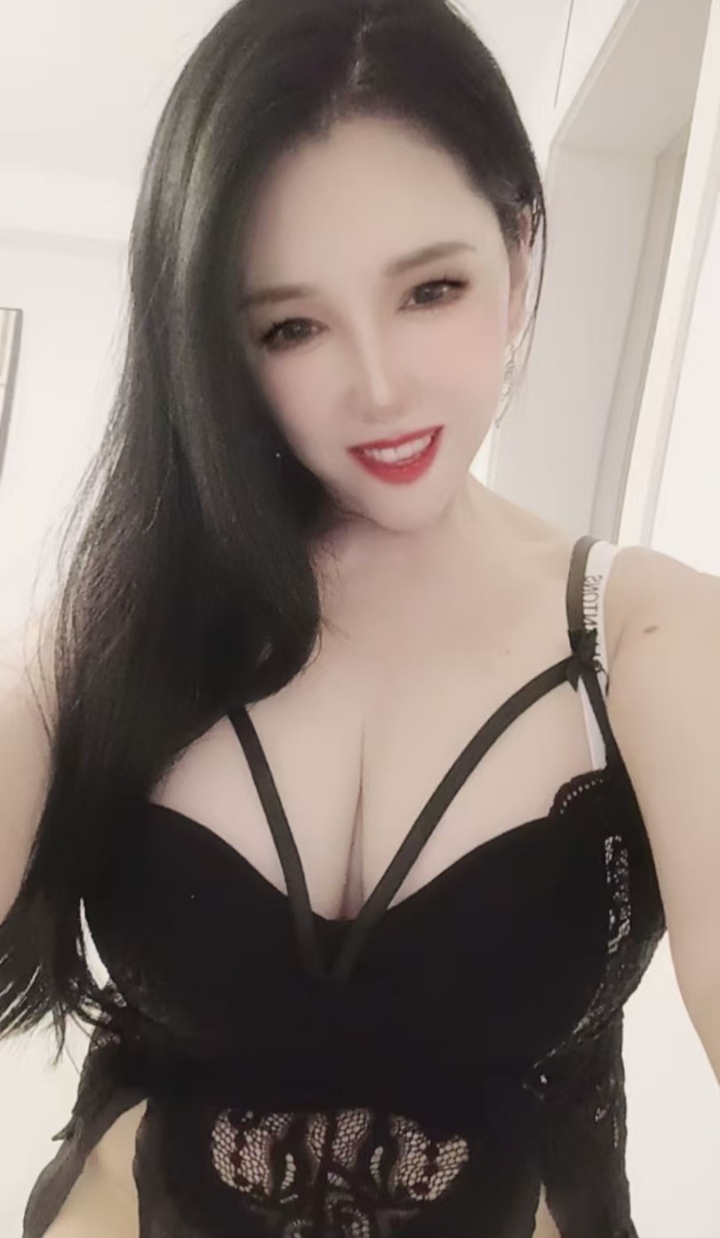 新吴爆乳欲女依依