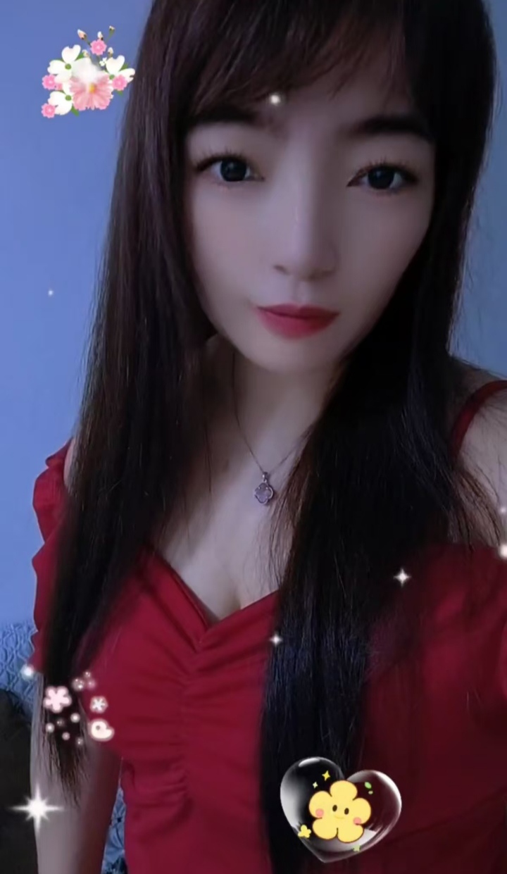 丰满热辣欲女小梦