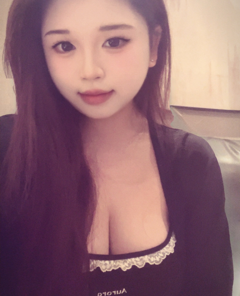 广州天河 18 年轻 丰满型 苏小小