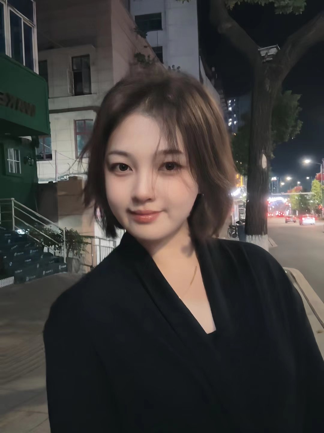 闵行服装设计师丽丽