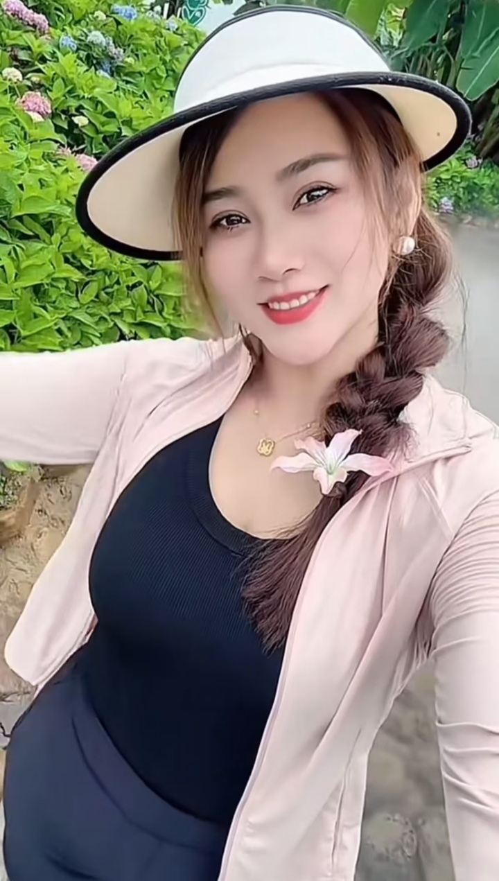 吴中美艳d杯御姐