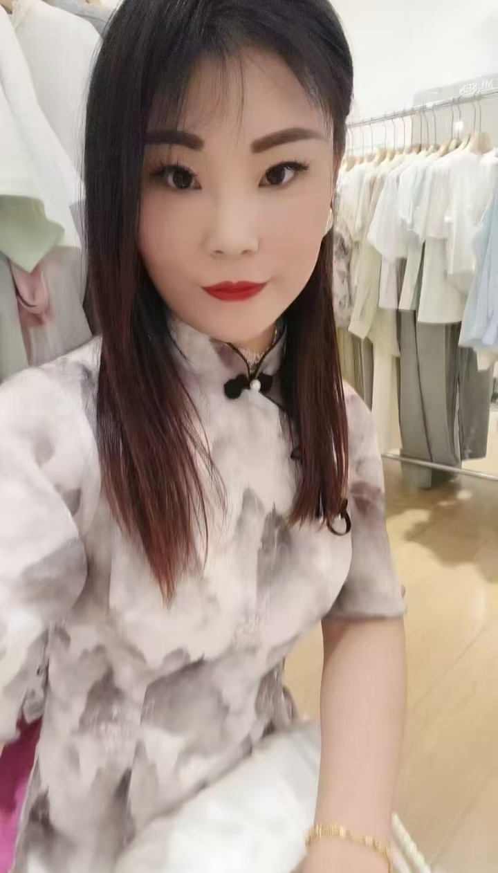 卧龙兼职御姐妞妞