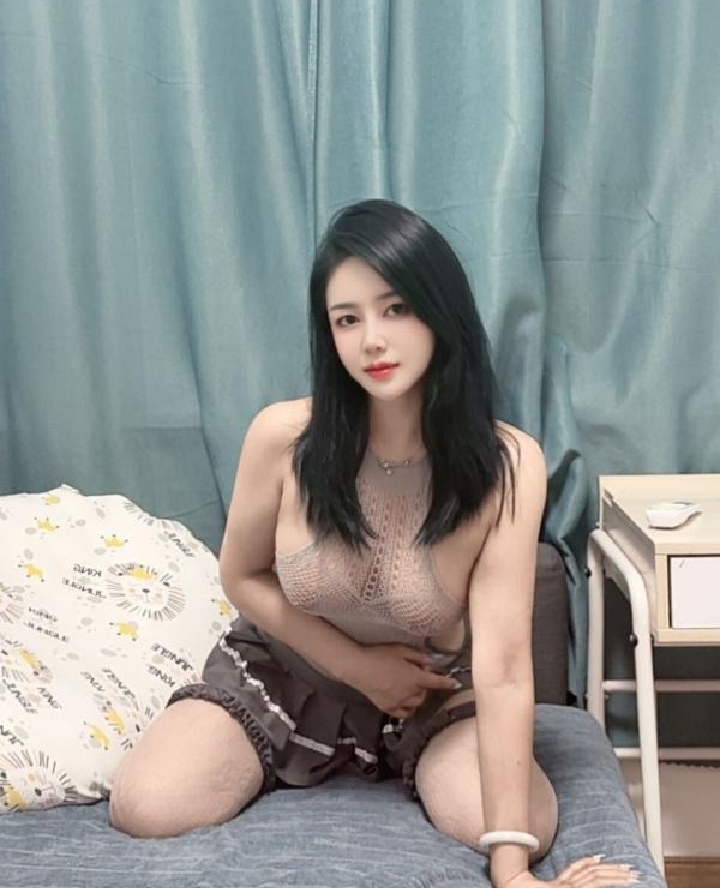 上城美乳诱惑小苏老师