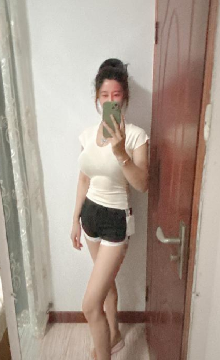 兼职健身尤物宝儿