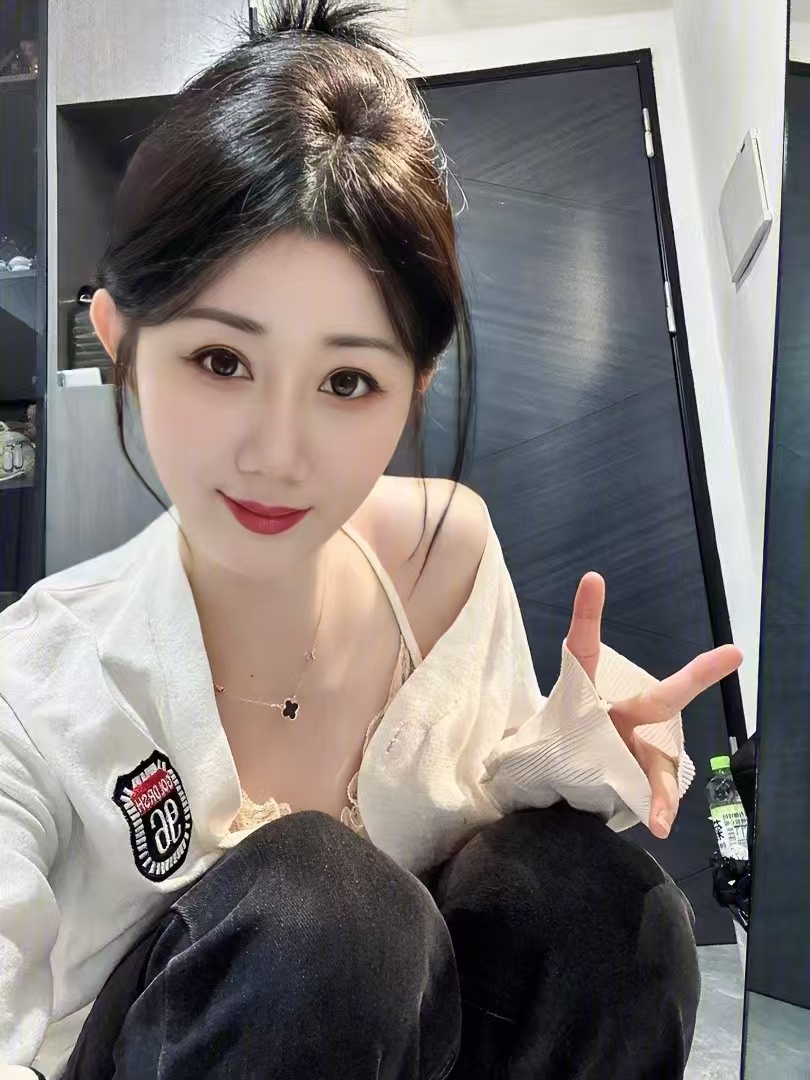 贴心妹子，不催人不敷衍