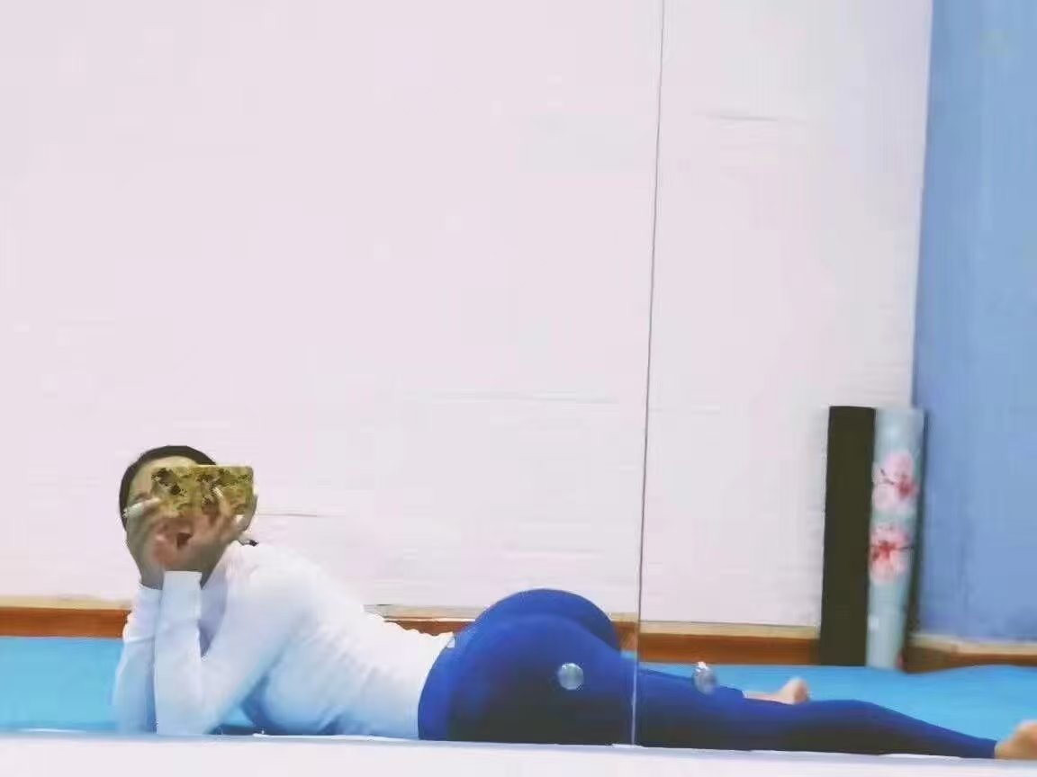 螺纹白虎混血，欧式大眼睛