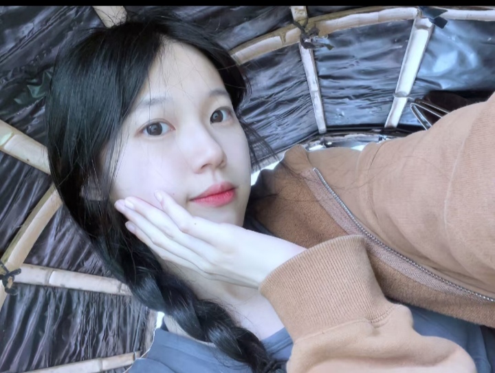 江宁清新白嫩甜妹