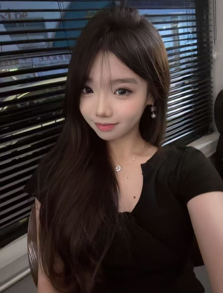 丰润甜妹小丸子外出