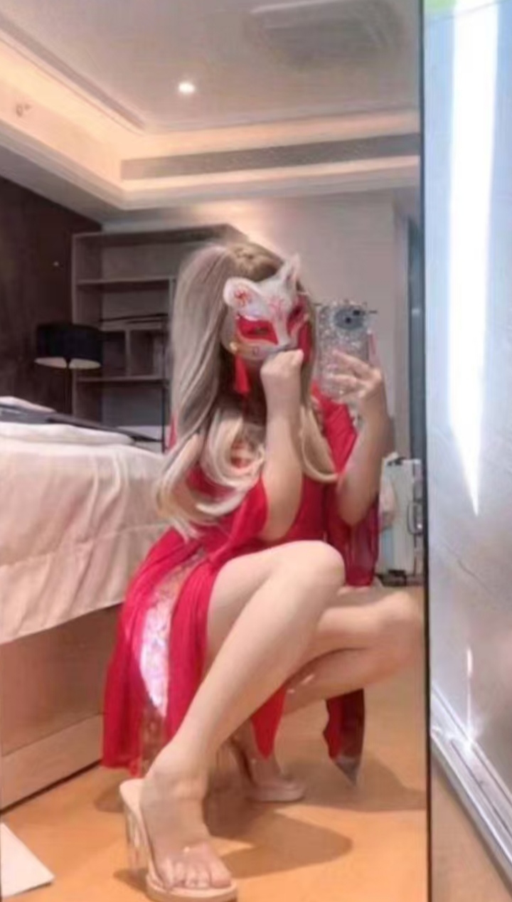 百子湾制服萝莉