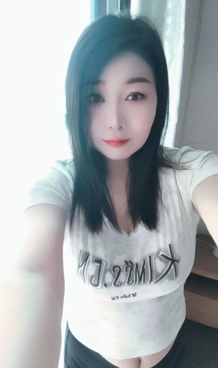 美艳丰满小少妇婷婷