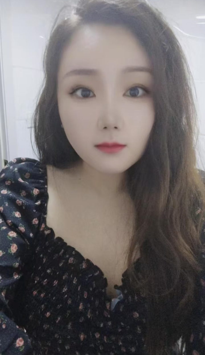 美艳大白兔辣妹微微