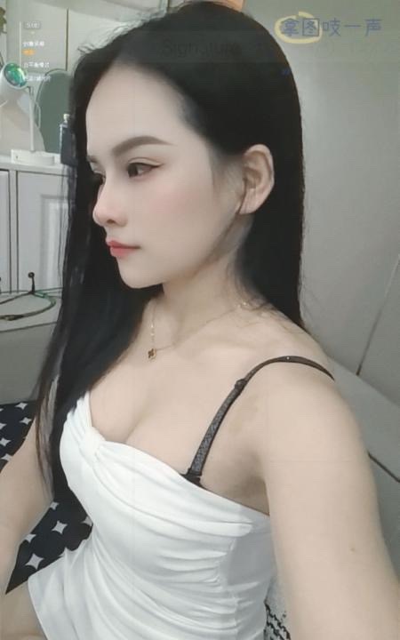 西乡大波女友泡泡