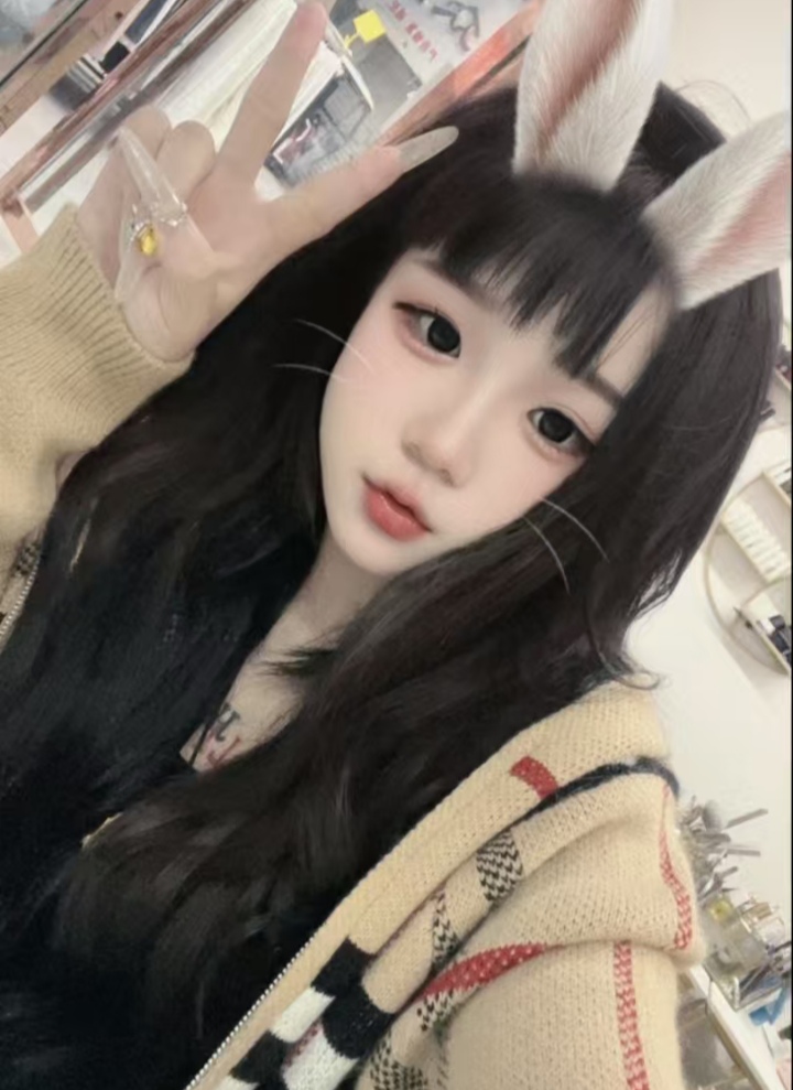 蜀山白嫩萌妹小梦