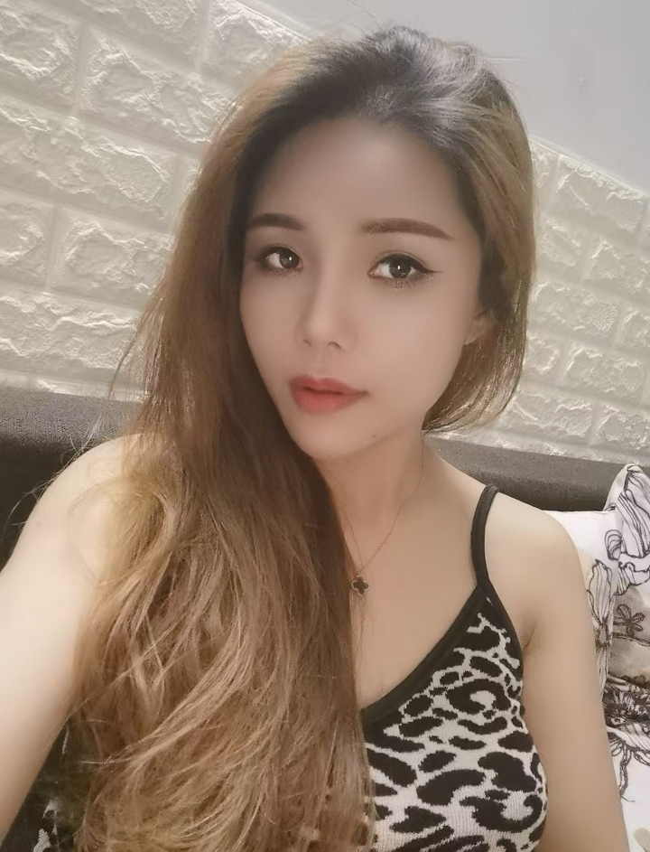 魅惑撩人无名小姐姐