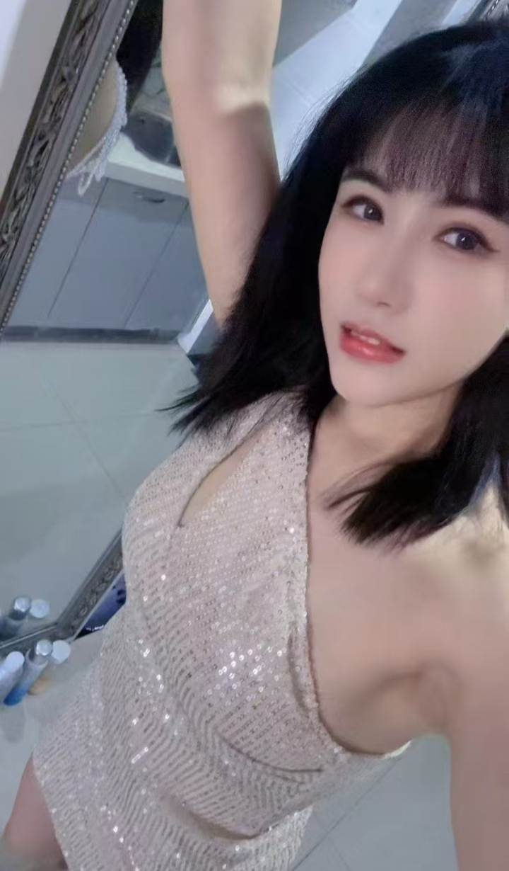 雨花白嫩甜妹笑笑