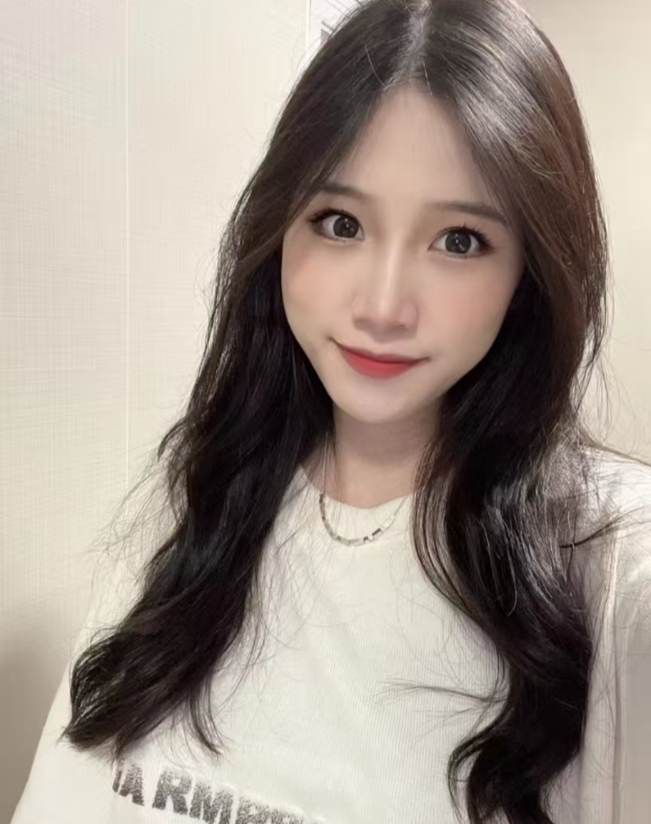 美艳热辣御姐小乔