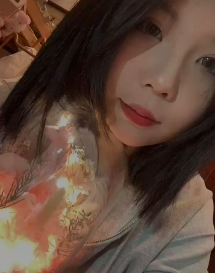 魅惑小女友兔丫丫