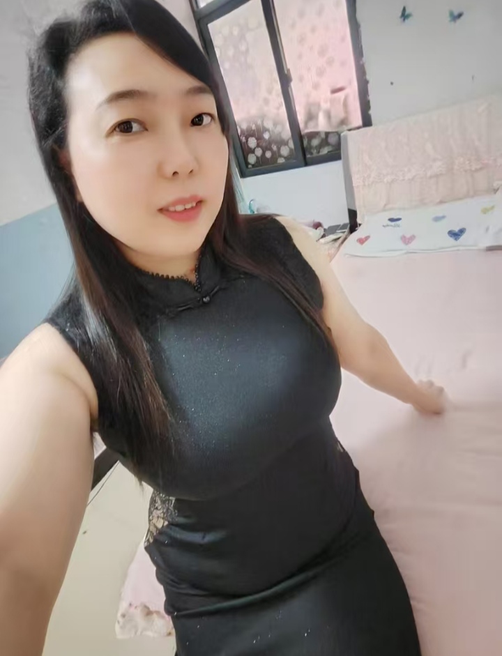 丰满服务系系少妇小丽