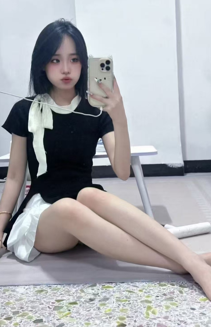 吴中白嫩甜妹萝卜丁