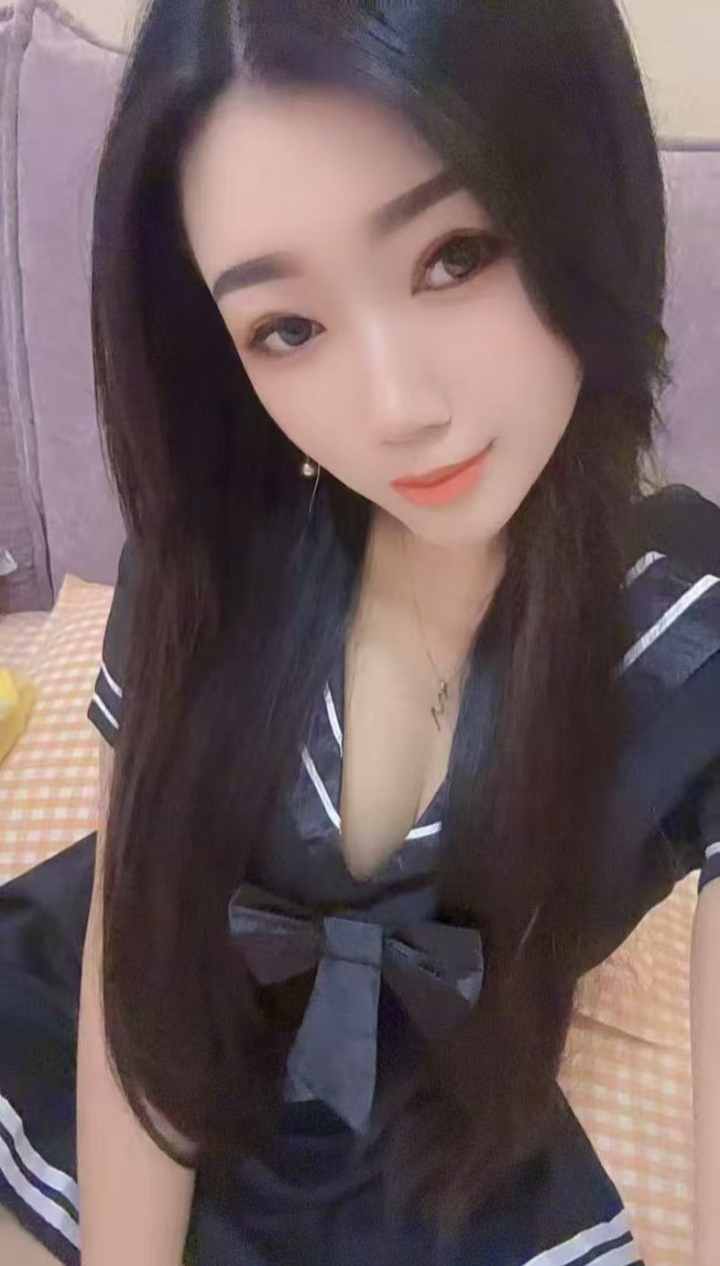 虎丘制服辣妹小晴天