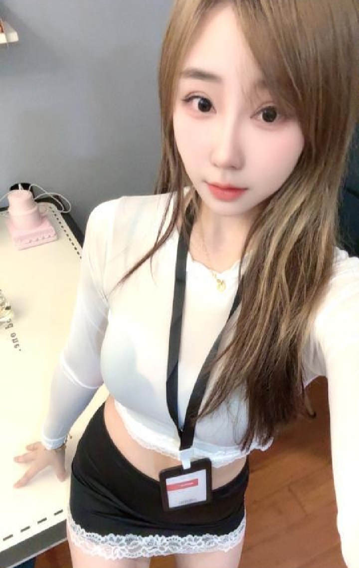 白嫩颜值女友糖糖