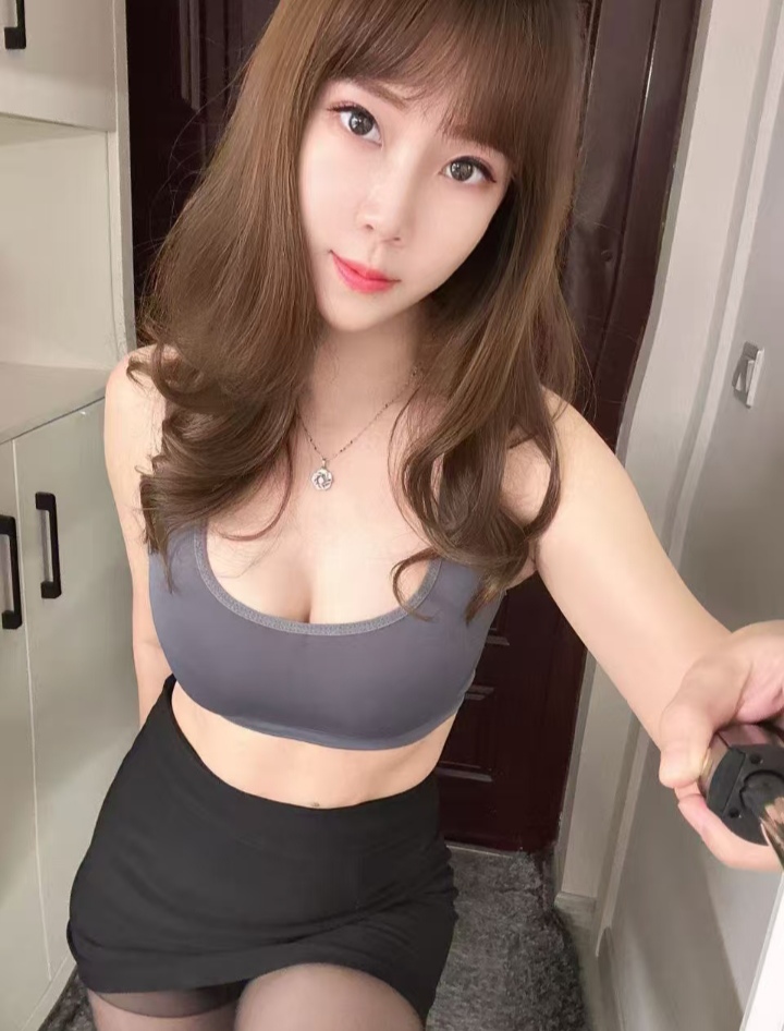 极品身材辣妹林梦希