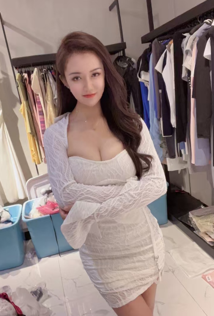 和平美乳御姐星叶