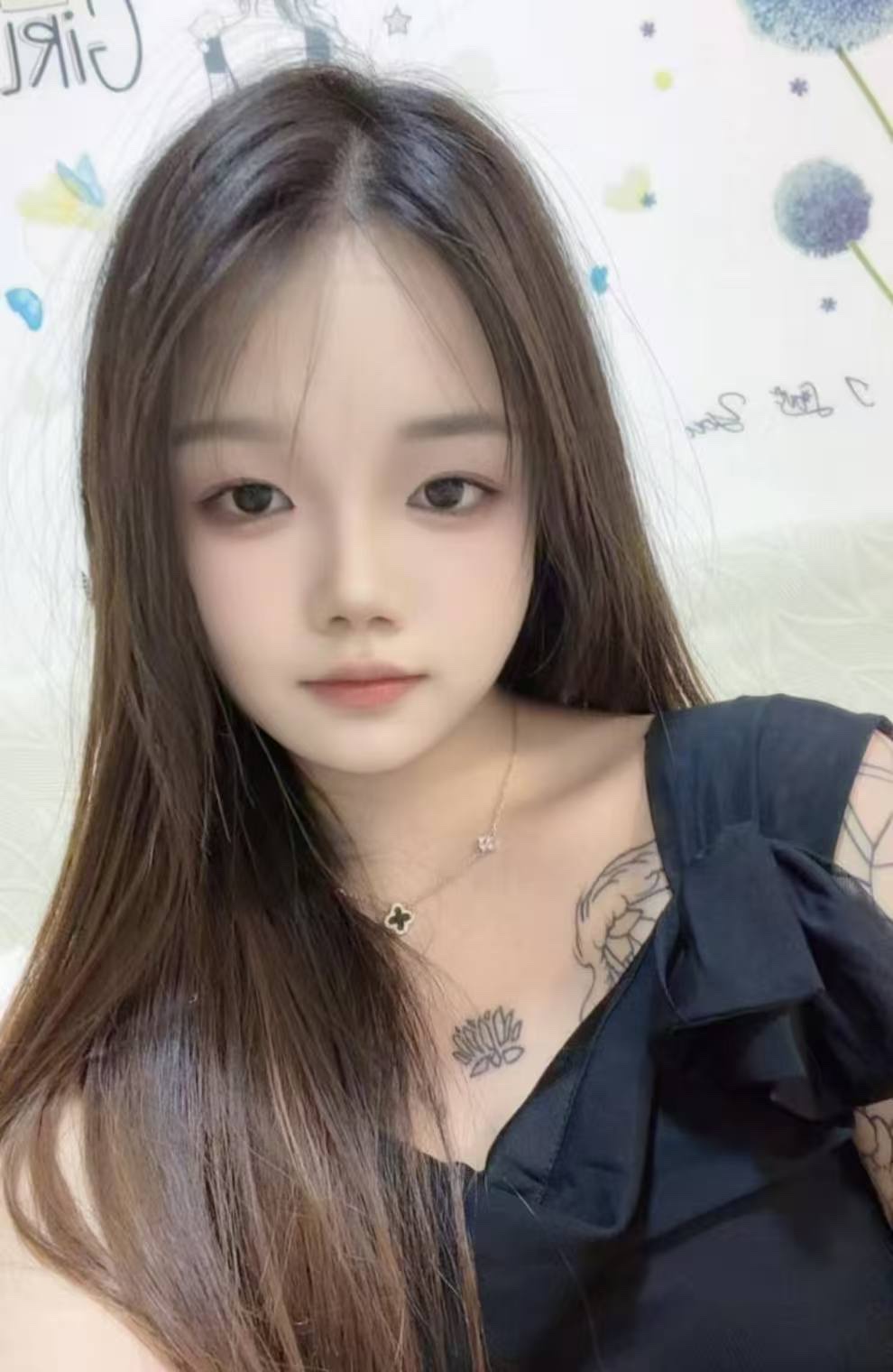 番禺万博甜甜 年纪小听话福务好 身材好