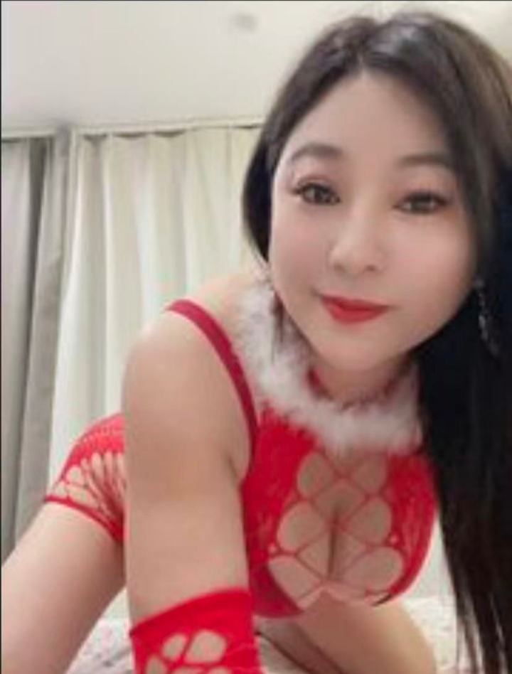 爆乳性欲少妇加新